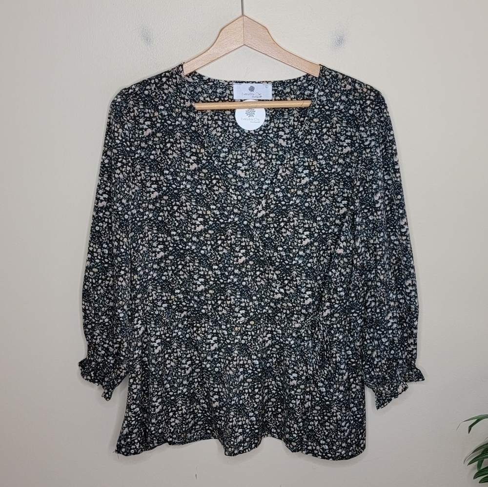 NWT Everyday Chic Boutique Floral Faux Crossover Side Tie Blouse Size Large Boho
